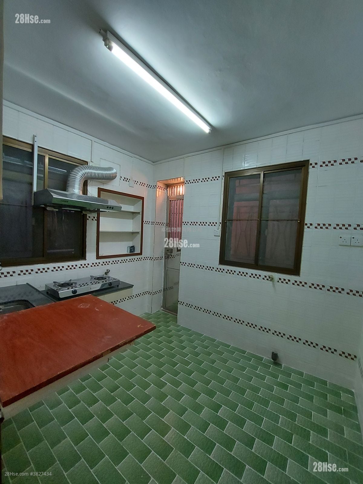 村屋 租盤 2 房 , 1 浴室