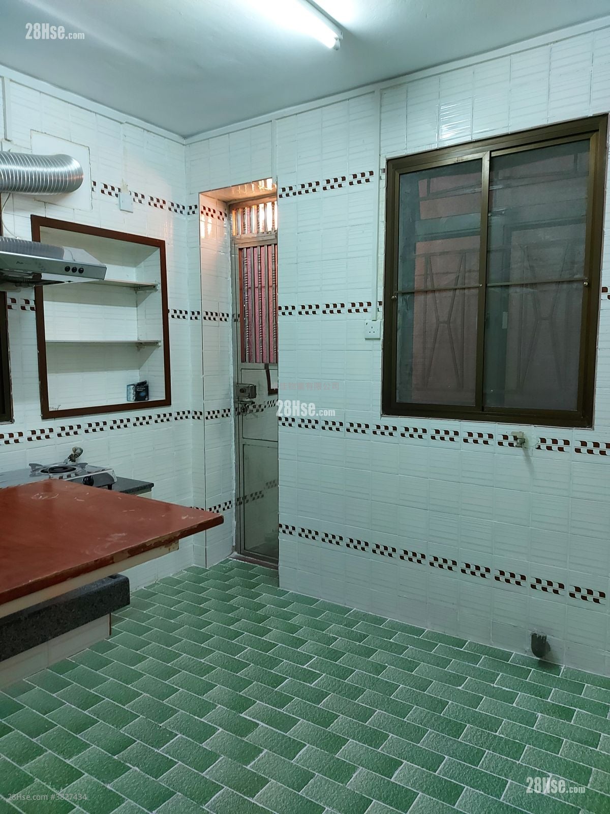 村屋 租盤 2 房 , 1 浴室