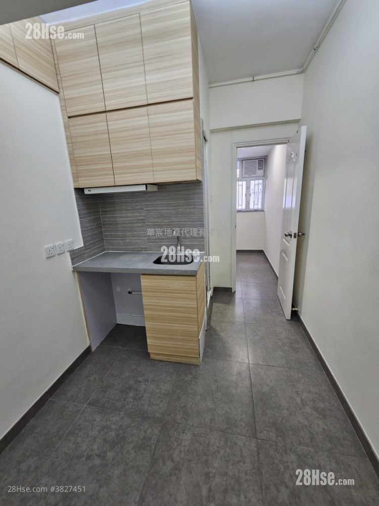 金城大樓 租盤 1 房 , 1 浴室 150 平方呎