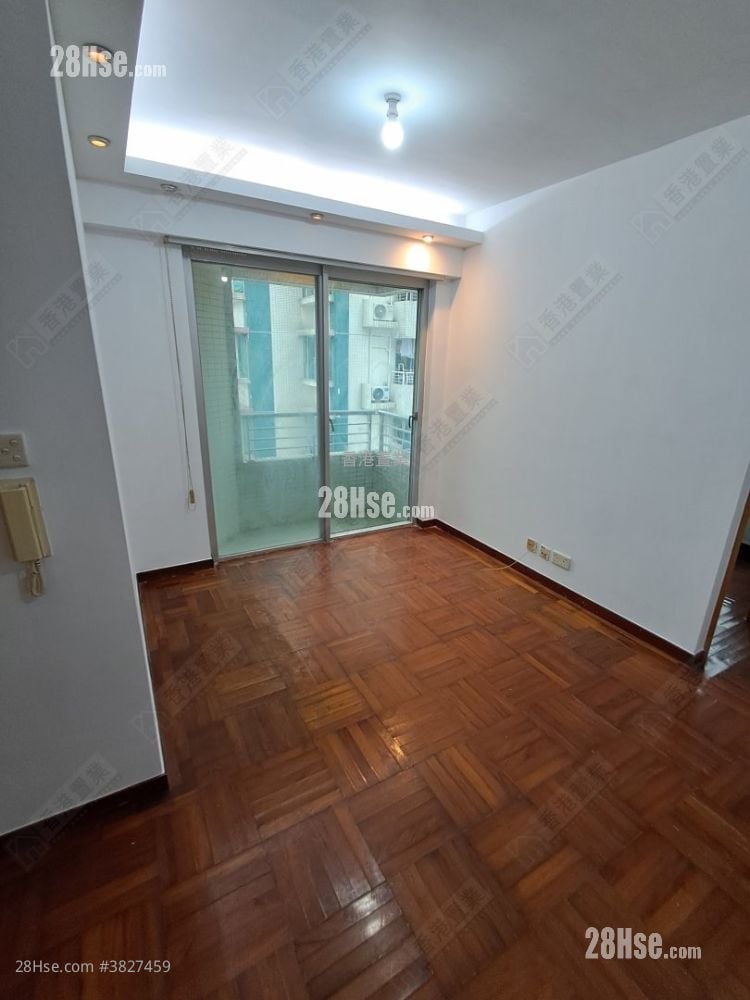 Metro Harbour View Sell 2 Bedrooms , 1 Bathroom 440 ft²