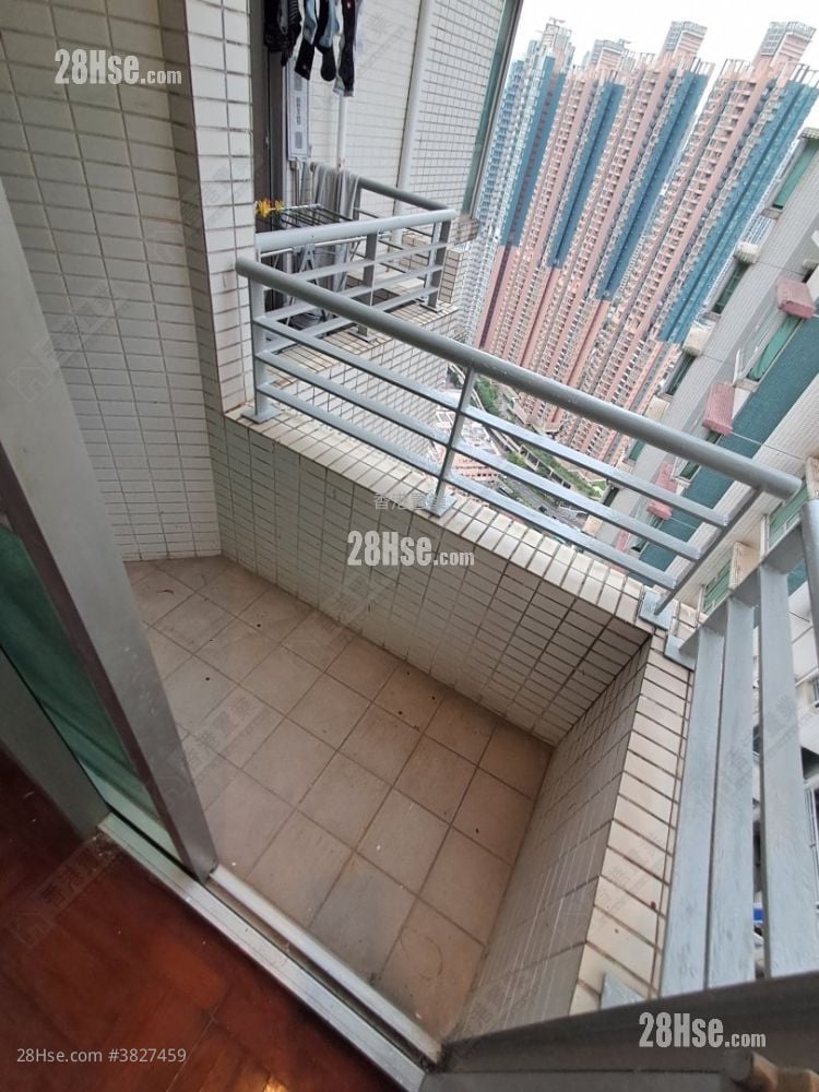 Metro Harbour View Sell 2 Bedrooms , 1 Bathroom 440 ft²