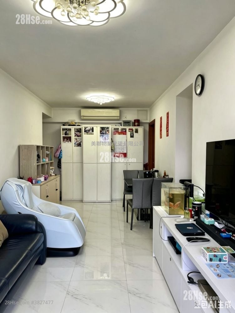 Residence Oasis Sell 3 Bedrooms 667 ft²