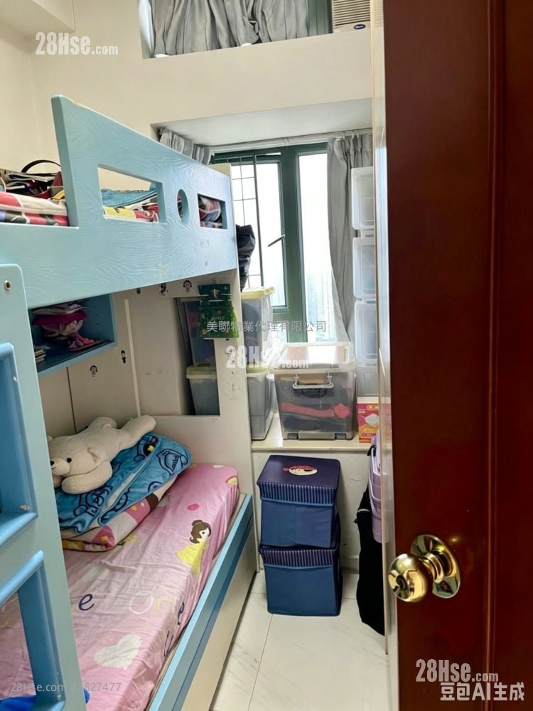 Residence Oasis Sell 3 Bedrooms 667 ft²