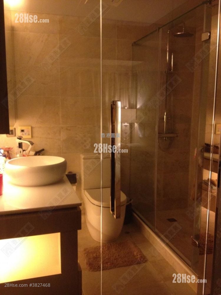 Park Avenue Sell 3 Bedrooms , 2 Bathrooms 695 ft²