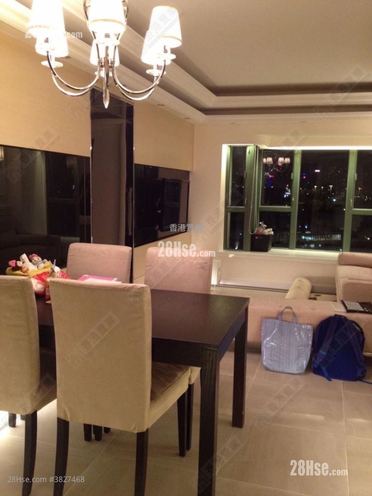 Park Avenue Sell 3 Bedrooms , 2 Bathrooms 695 ft²