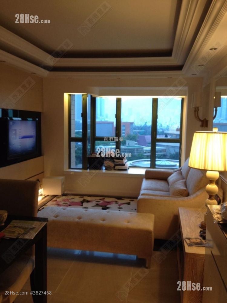 Park Avenue Sell 3 Bedrooms , 2 Bathrooms 695 ft²