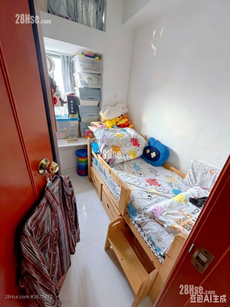 Residence Oasis Sell 3 Bedrooms 667 ft²