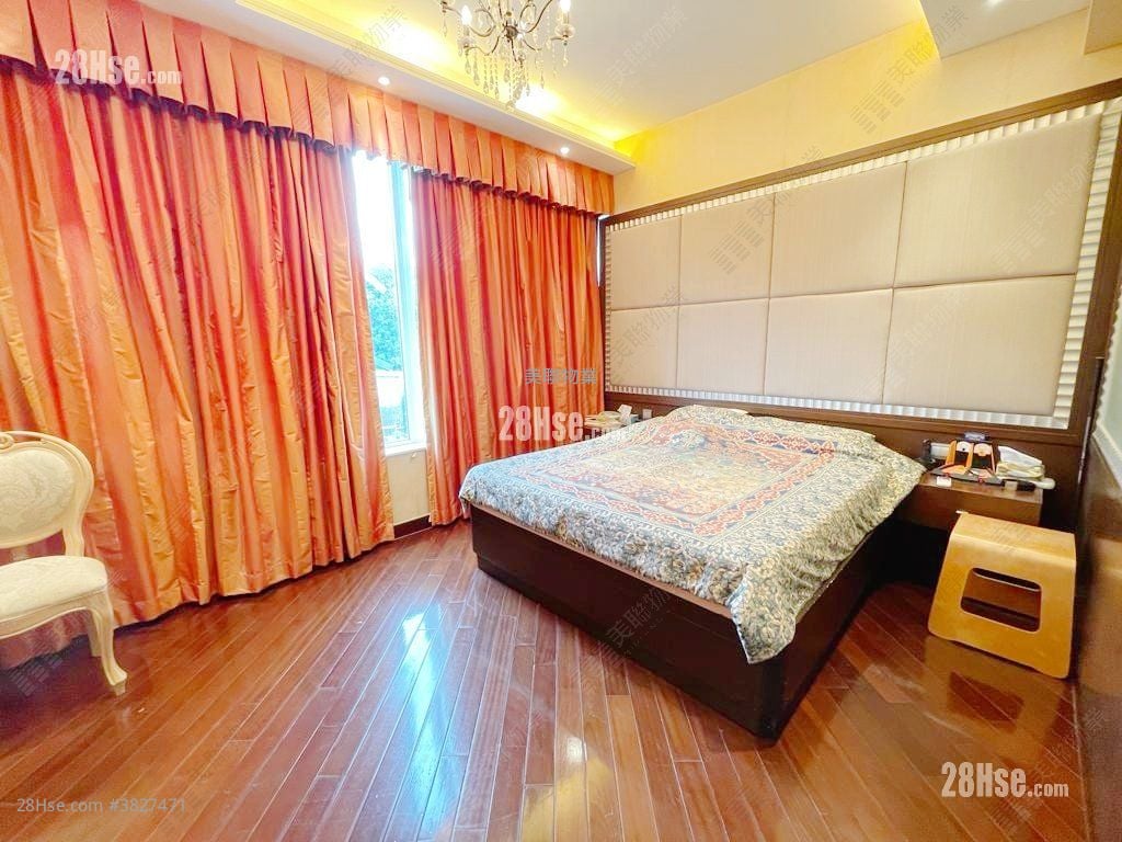 Miami Crescent Sell 4 Bedrooms 1,795 ft²