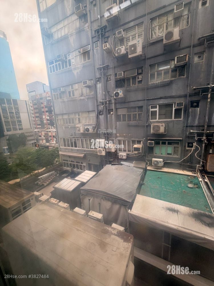 Shun Fat Industrial Building Sell 726 ft²