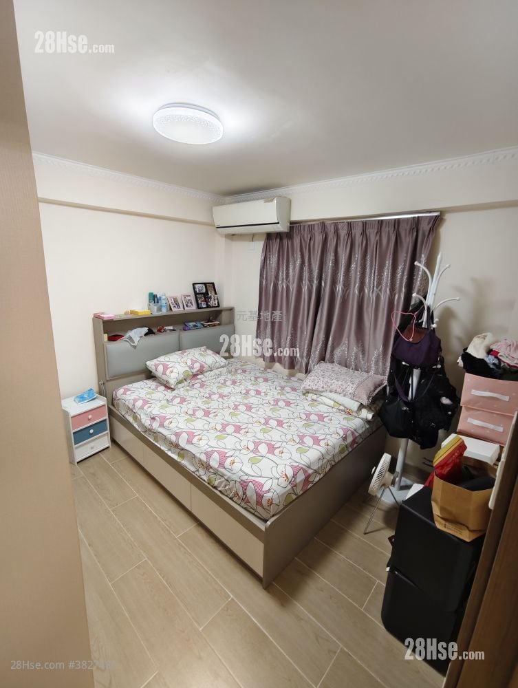 村屋 租盤 3 房 , 1 浴室 700 平方呎