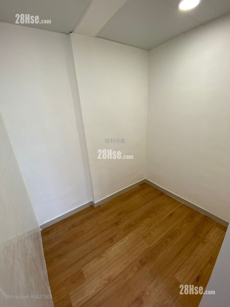 單幢樓房 租盤 1 房 180 平方呎