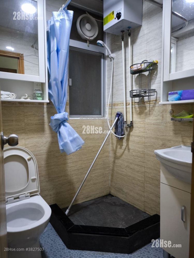 中兴大厦 租盘 2 房 , 1 浴室 346 平方尺