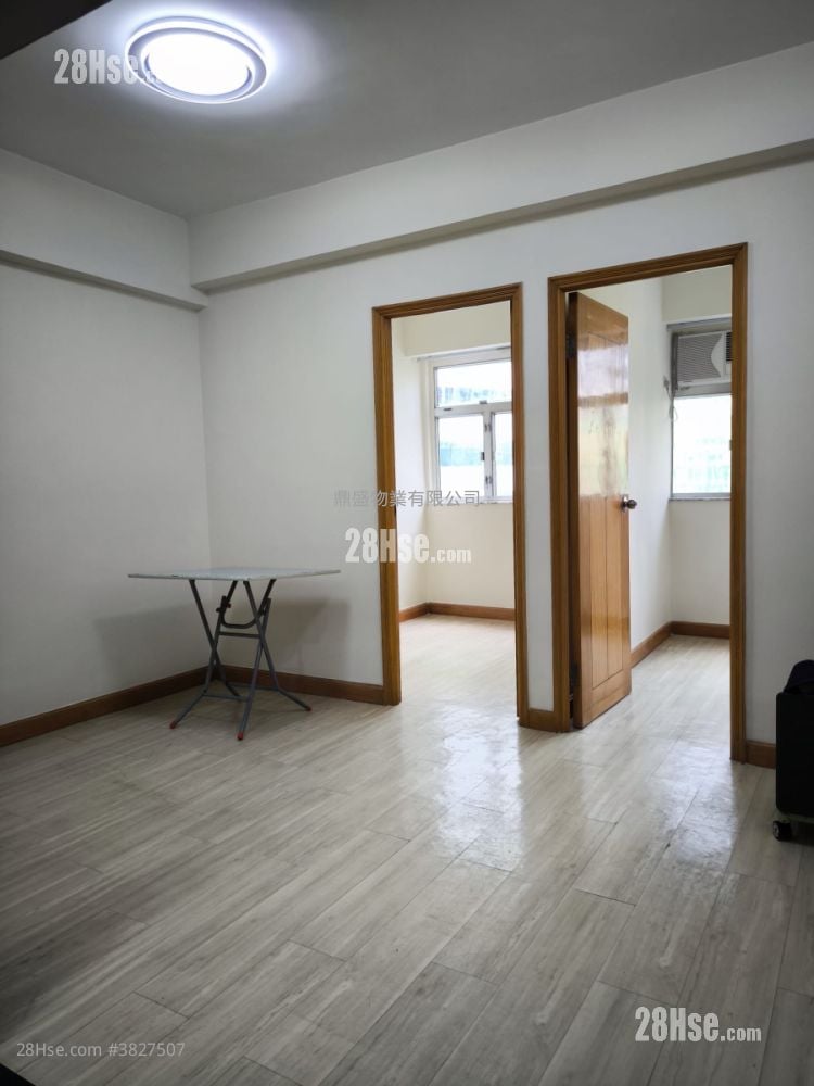 中兴大厦 租盘 2 房 , 1 浴室 346 平方尺