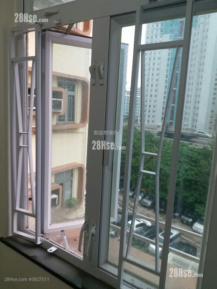 Casio Mansion Sell 4 Bedrooms , 4 Bathrooms 449 ft²