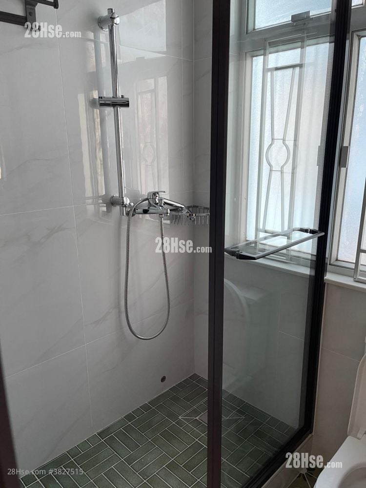 金国大楼 租盘 2 房 , 1 浴室 400 平方尺