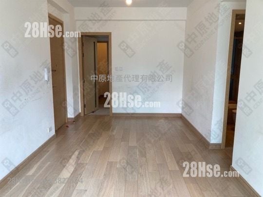 The Parkside Sell 3 Bedrooms , 2 Bathrooms 749 ft²