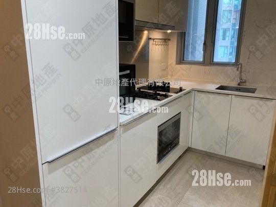 The Parkside Sell 3 Bedrooms , 2 Bathrooms 749 ft²