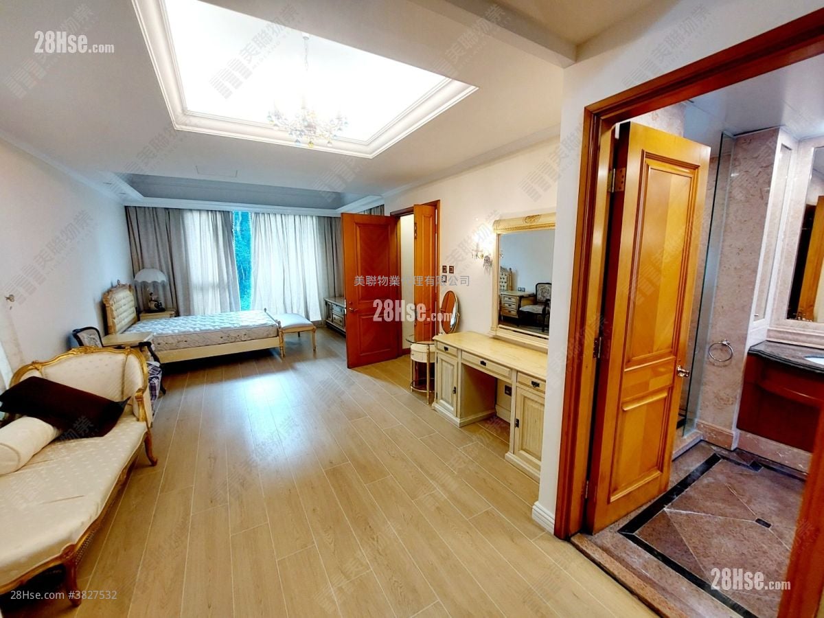 Chateau Royale Sell 3 Bedrooms , 3 Bathrooms 2,160 ft²