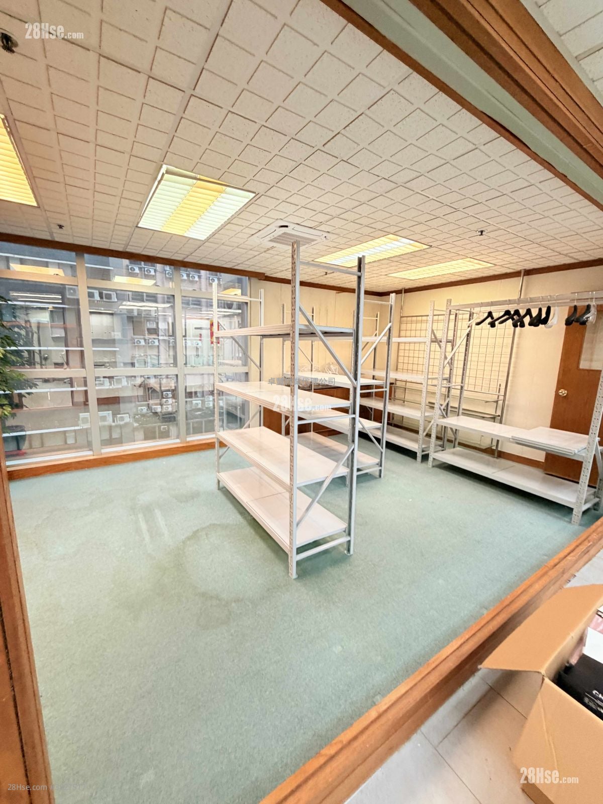 時運中心 租盤 4 房 1,327 平方呎