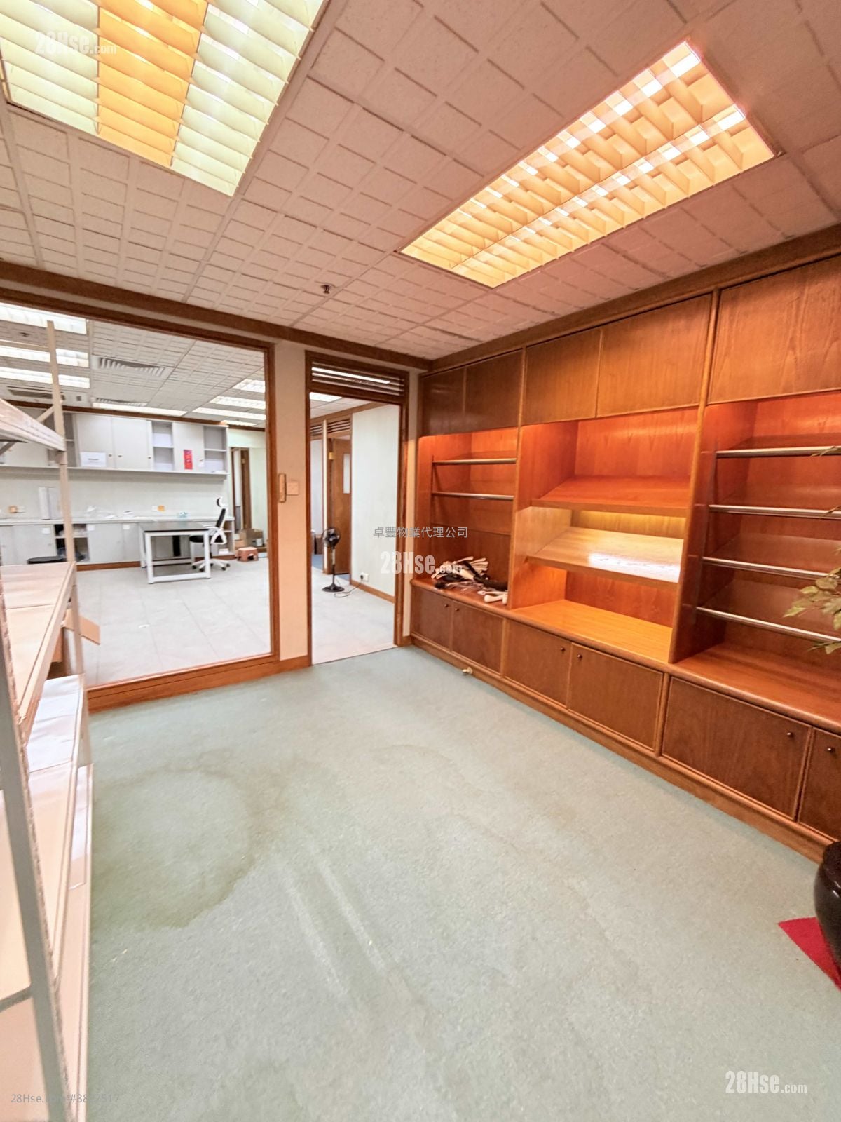 時運中心 租盤 4 房 1,327 平方呎