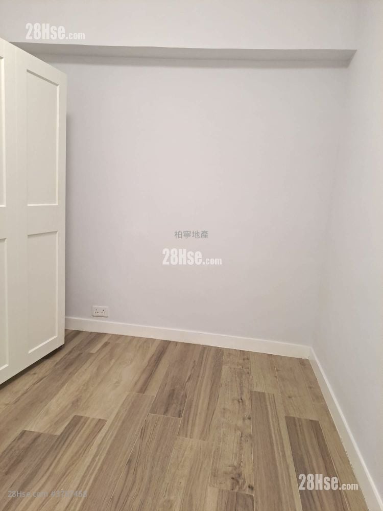 曾氏大廈 租盤 2 房 , 2 浴室 712 平方呎