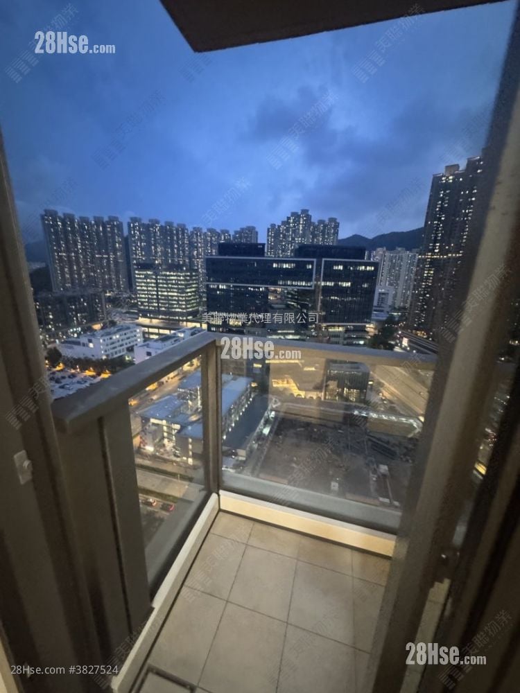 The Wings Sell 3 Bedrooms , 2 Bathrooms 735 ft²