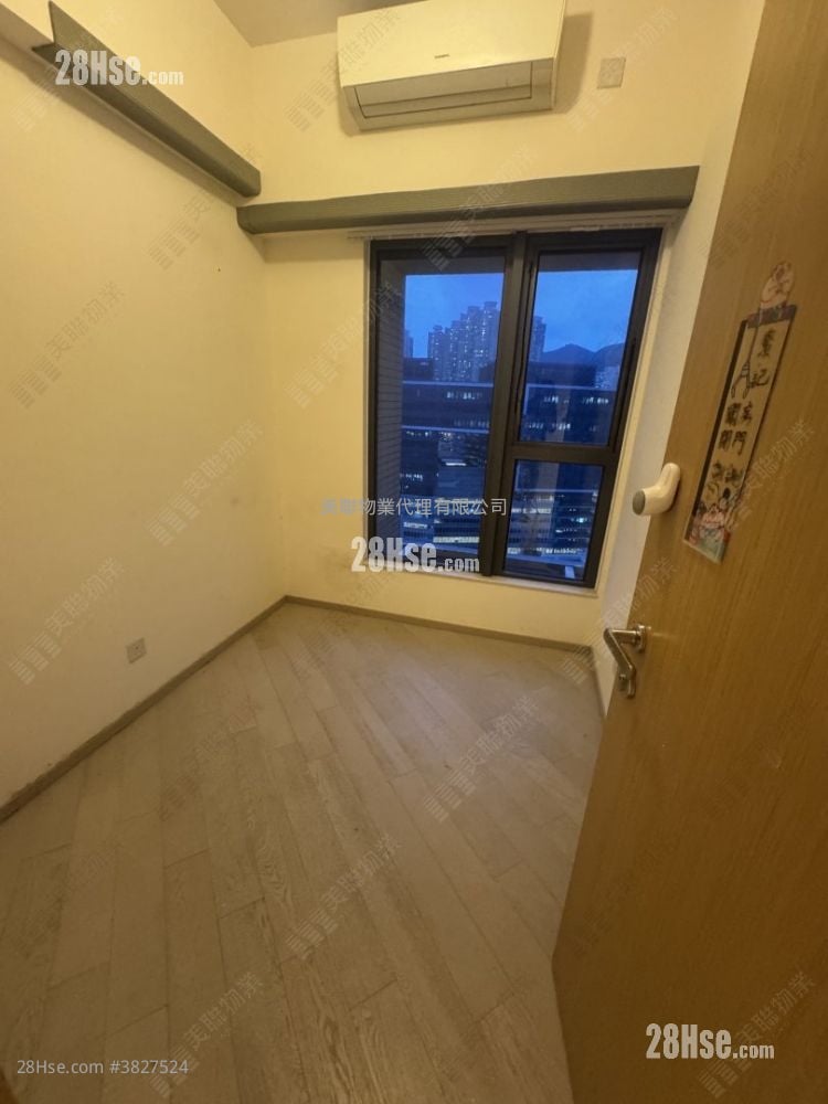 The Wings Sell 3 Bedrooms , 2 Bathrooms 735 ft²