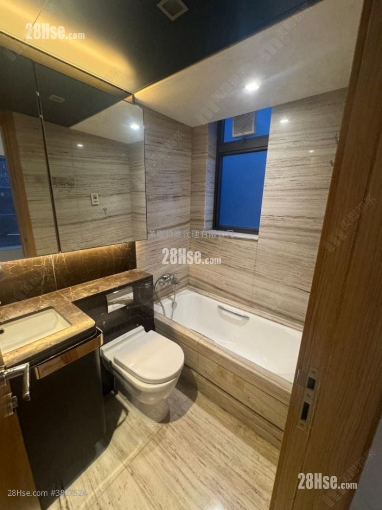 The Wings Sell 3 Bedrooms , 2 Bathrooms 735 ft²