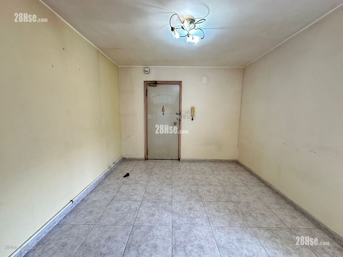 富宝花园 售盘 3 房 , 1 浴室 592 平方尺