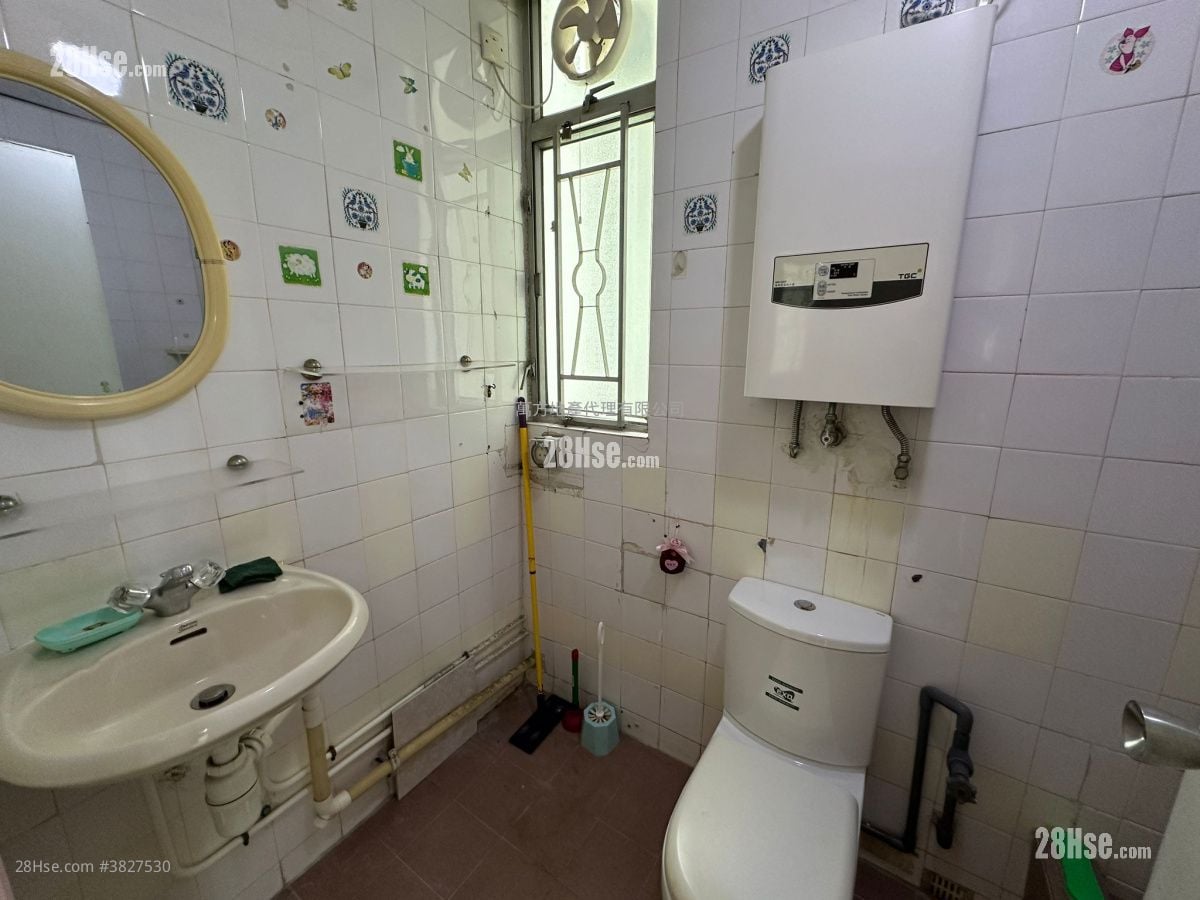 富宝花园 售盘 3 房 , 1 浴室 592 平方尺