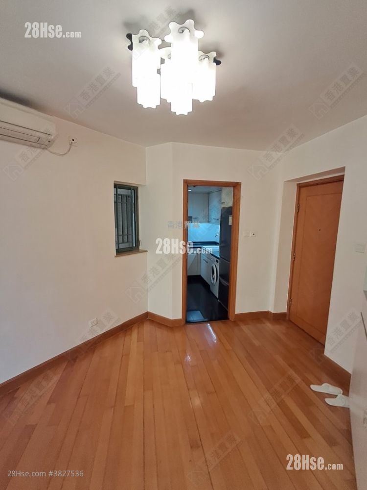 Park Avenue Sell 3 Bedrooms , 2 Bathrooms 777 ft²