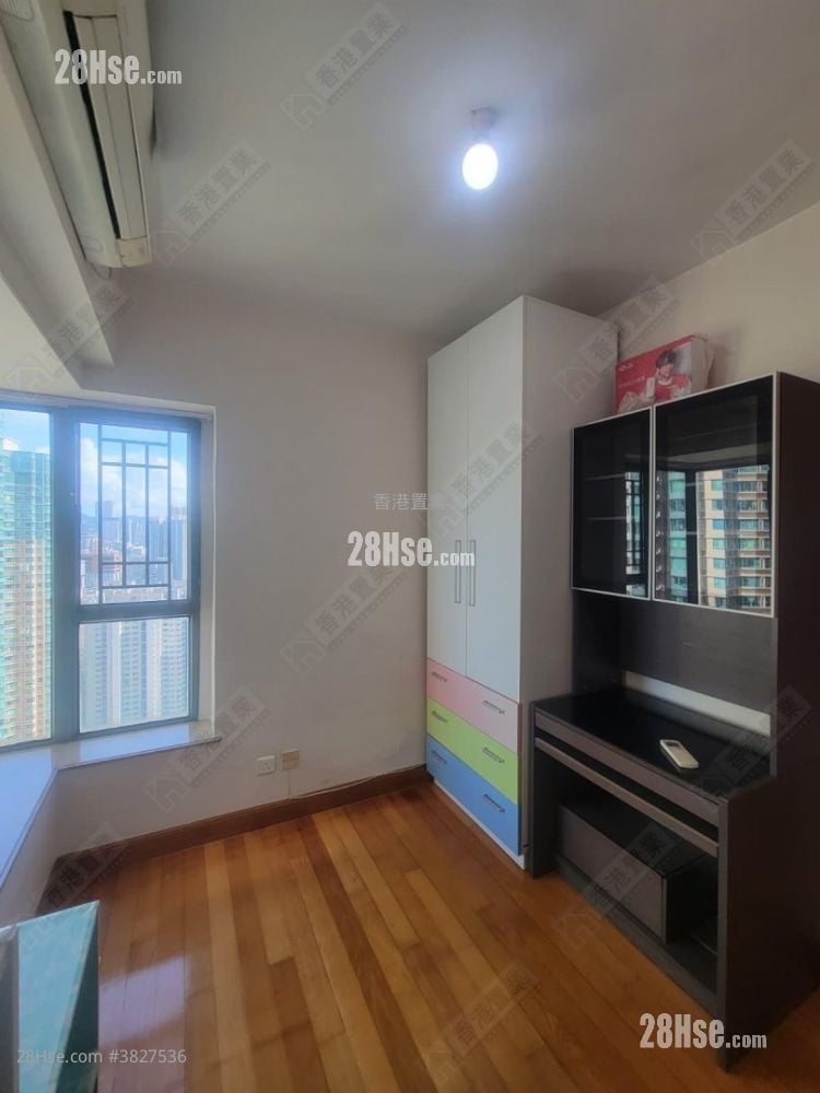 Park Avenue Sell 3 Bedrooms , 2 Bathrooms 777 ft²