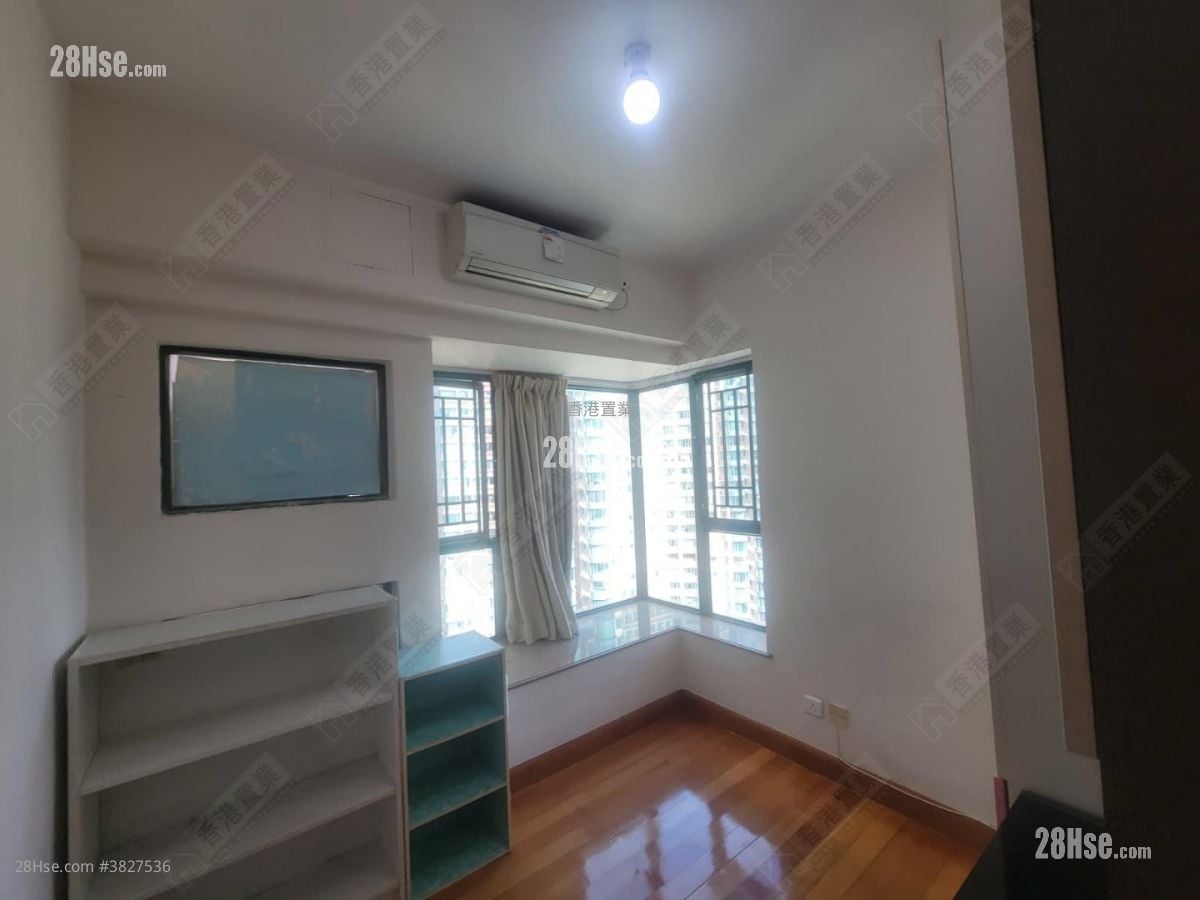 Park Avenue Sell 3 Bedrooms , 2 Bathrooms 777 ft²