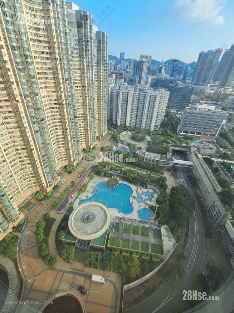 Park Avenue Sell 3 Bedrooms , 2 Bathrooms 777 ft²