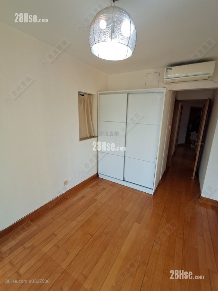 Park Avenue Sell 3 Bedrooms , 2 Bathrooms 777 ft²