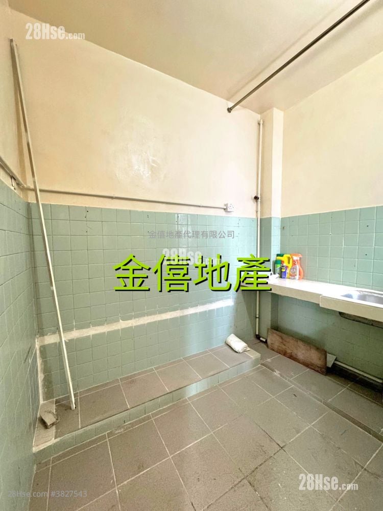 金华大厦 租盘 2 房 , 1 浴室 372 平方尺