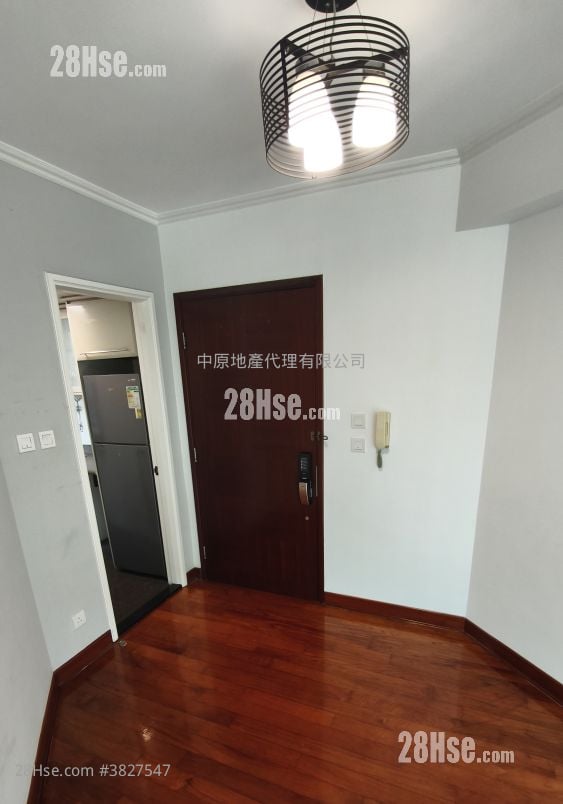 Summit Terrace Sell 2 Bedrooms , 1 Bathroom 424 ft²