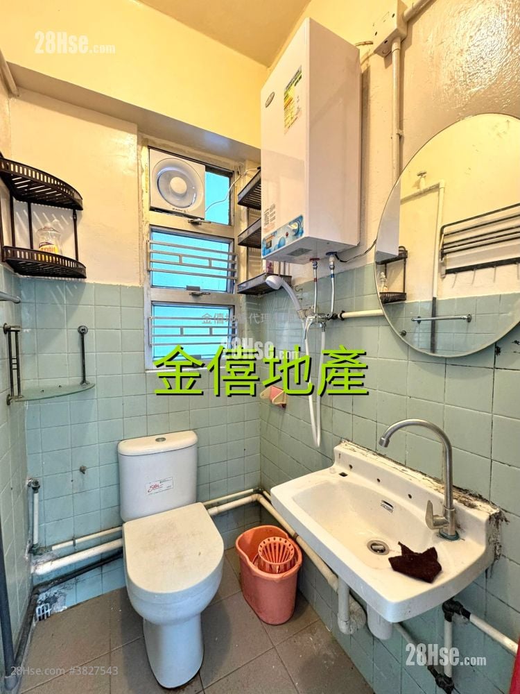 金华大厦 租盘 2 房 , 1 浴室 372 平方尺