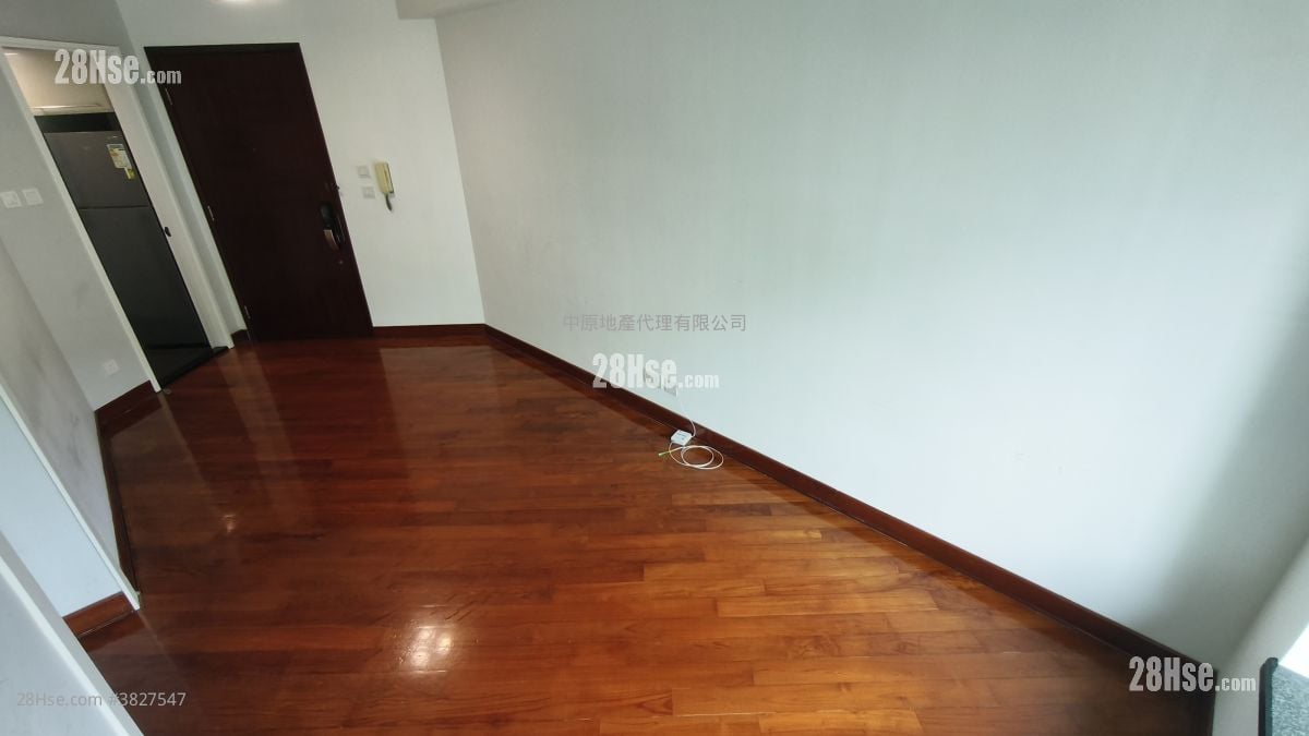 Summit Terrace Sell 2 Bedrooms , 1 Bathroom 424 ft²