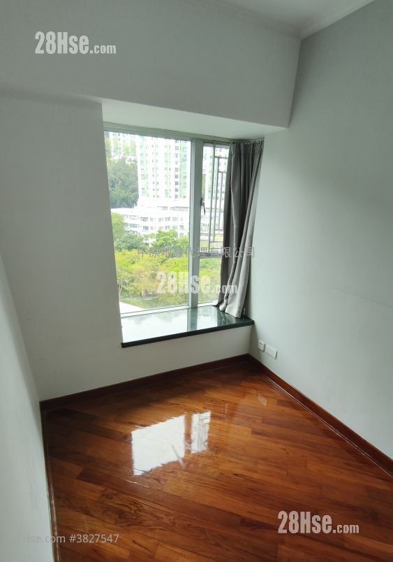 Summit Terrace Sell 2 Bedrooms , 1 Bathroom 424 ft²