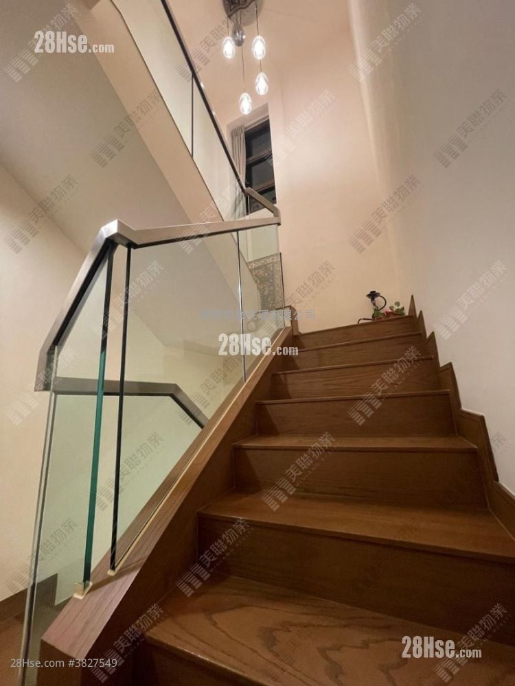 Jade Grove Sell 3 Bedrooms 2,389 ft²