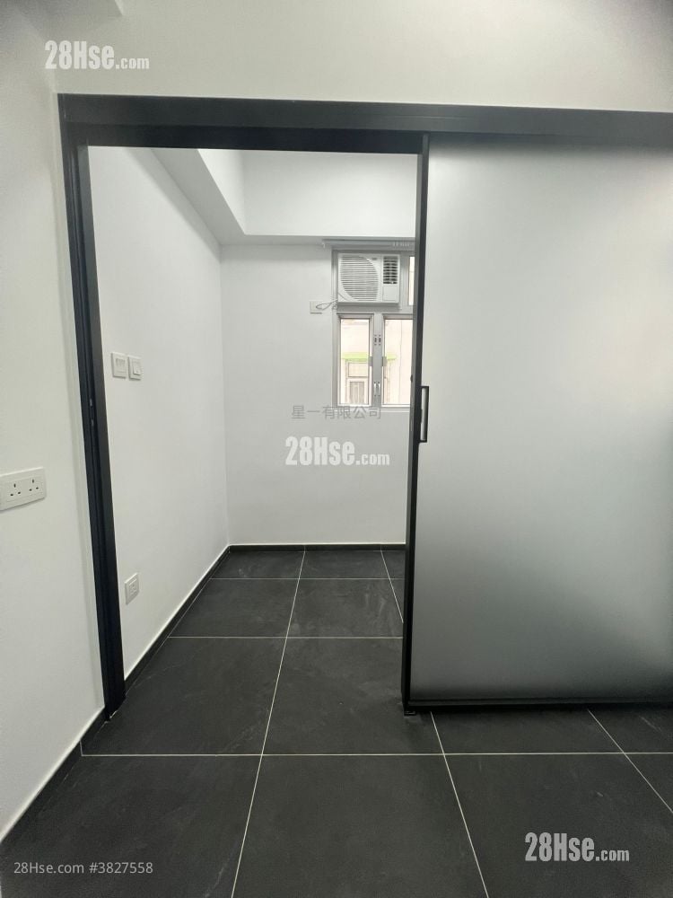 龍飛大廈 租盤 開放式間隔 , 1 浴室 150 平方呎