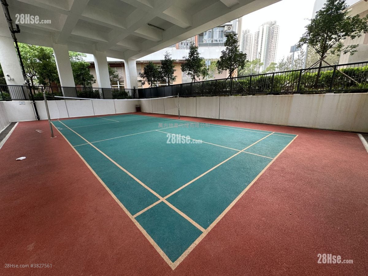 Kam Chun Court Sell 2 Bedrooms , 1 Bathroom 447 ft²