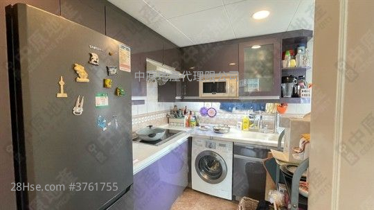 新峰花園 售盤 3 房 948 平方呎