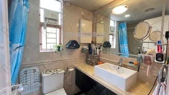 新峰花園 售盤 3 房 948 平方呎