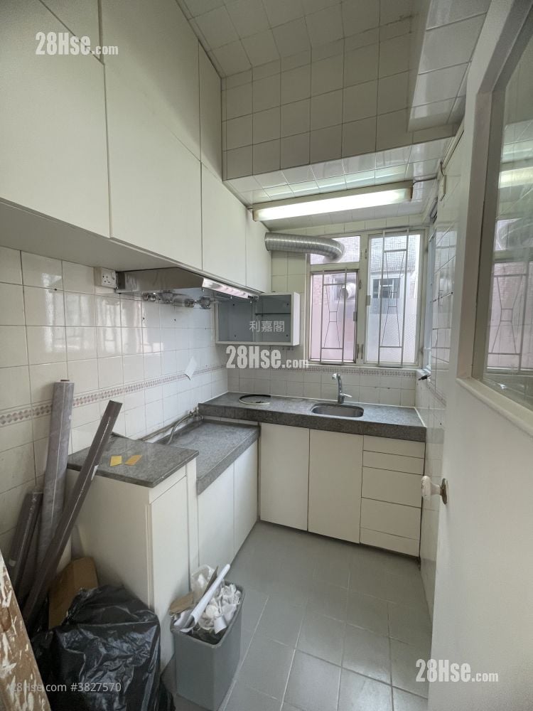 Venice Gardens Sell 2 Bedrooms , 1 Bathroom 452 ft²