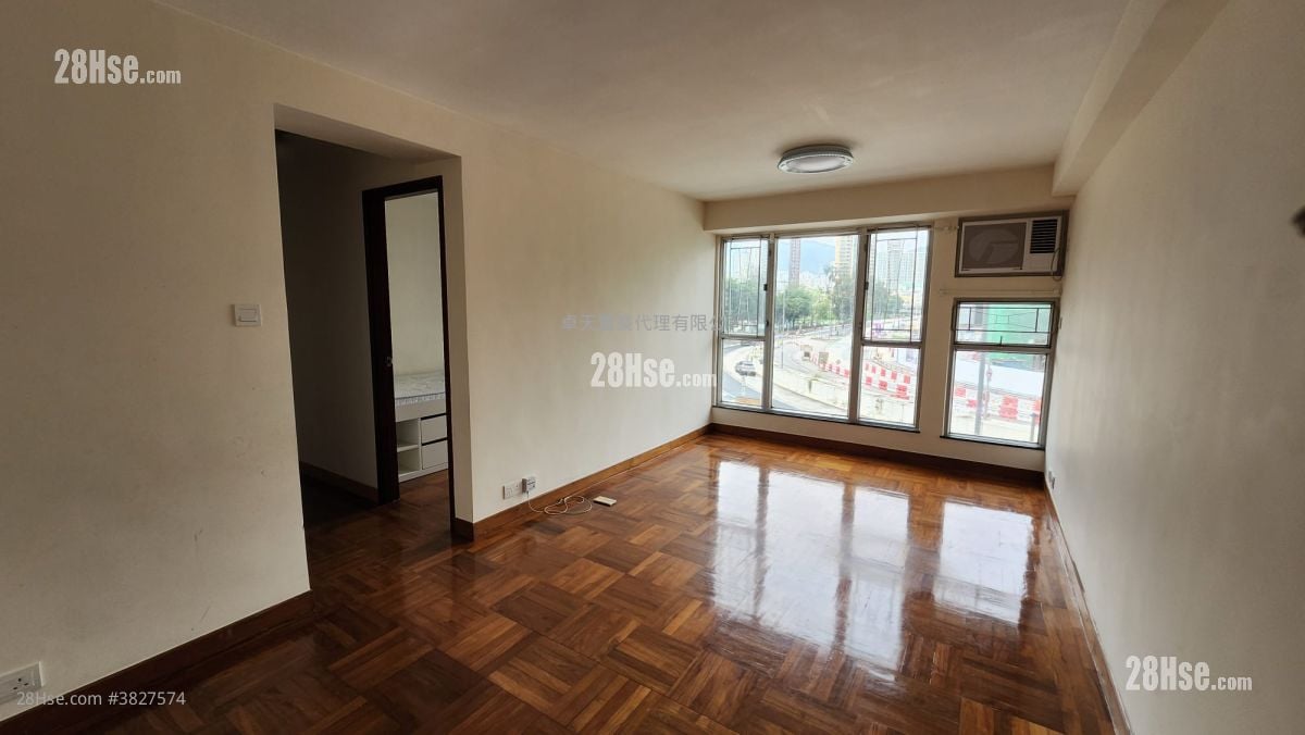 22居 租盘 3 房 , 2 浴室 603 平方尺