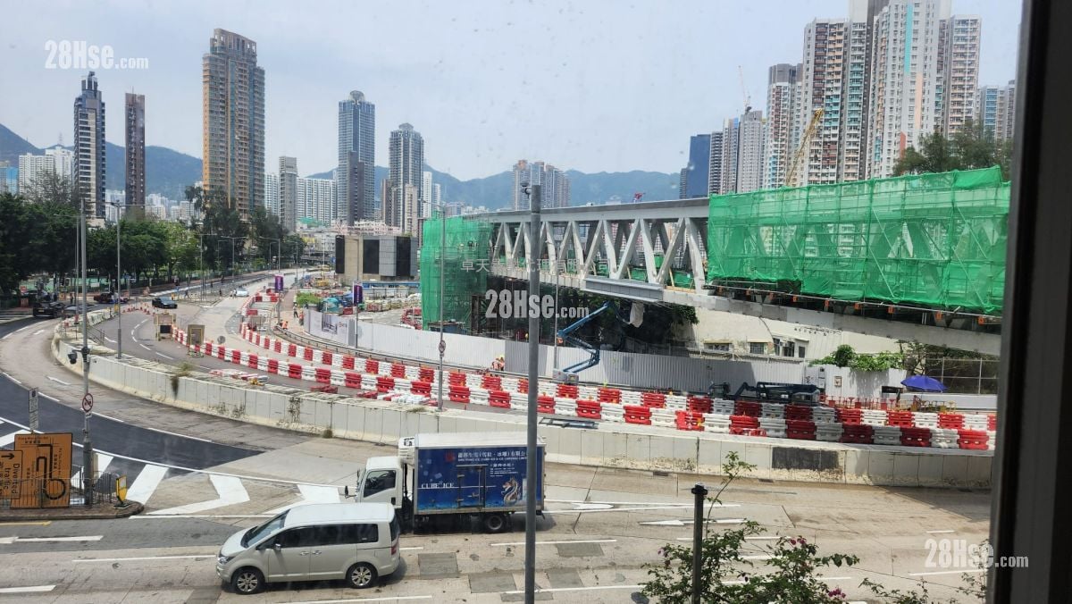 22居 租盘 3 房 , 2 浴室 603 平方尺