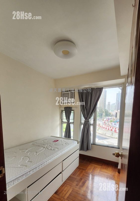 22居 租盘 3 房 , 2 浴室 603 平方尺