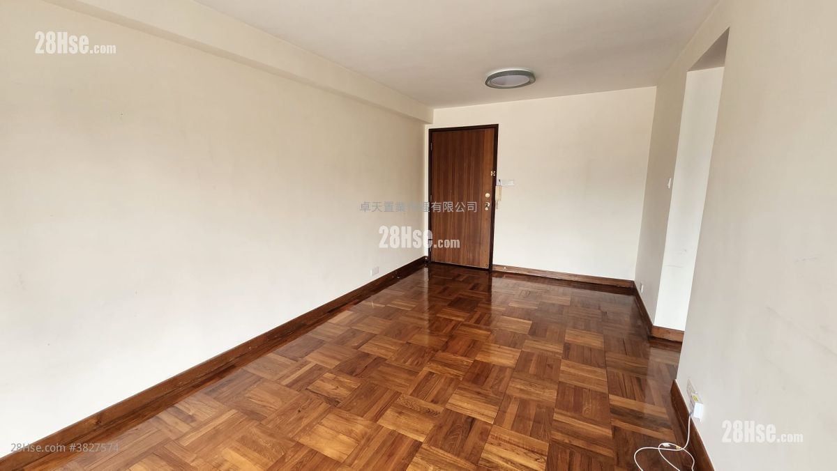 22居 租盘 3 房 , 2 浴室 603 平方尺